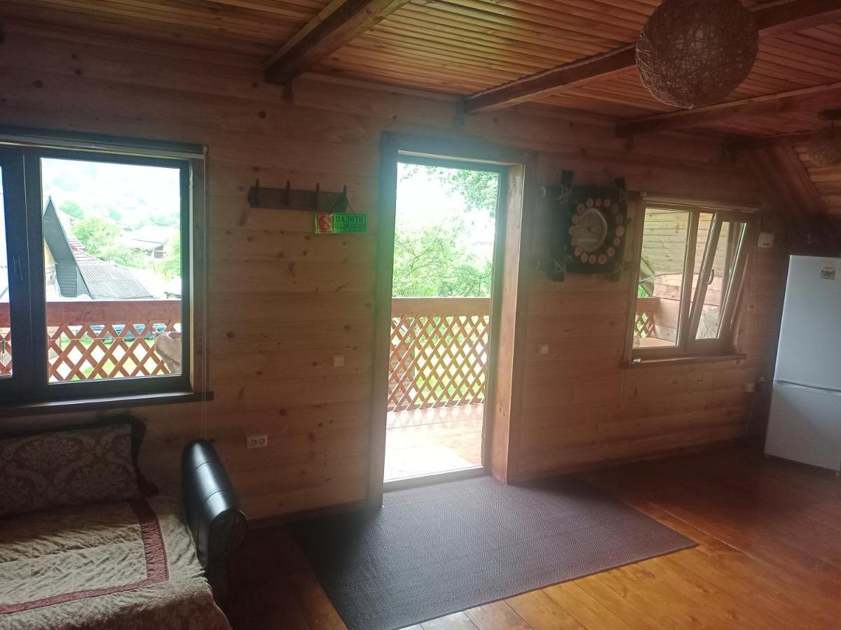 Під Горою Villa Sheshory Dış mekan fotoğraf